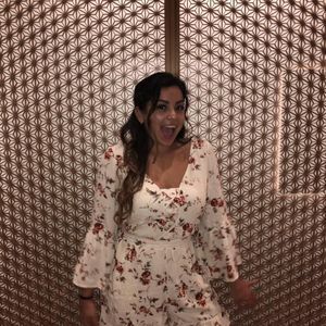 Meet your Posher, Betsally